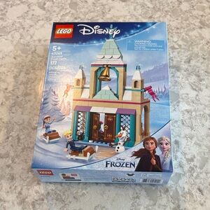 Top-Rated LEGO Disney Frozen Arrendelle Castle - new, sealed box